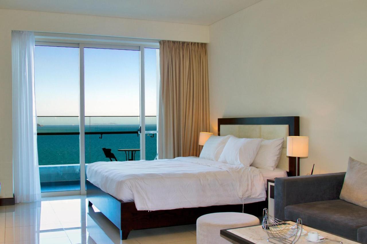 Neo Century Sea View Nha Trang Aparthotel ภายนอก รูปภาพ